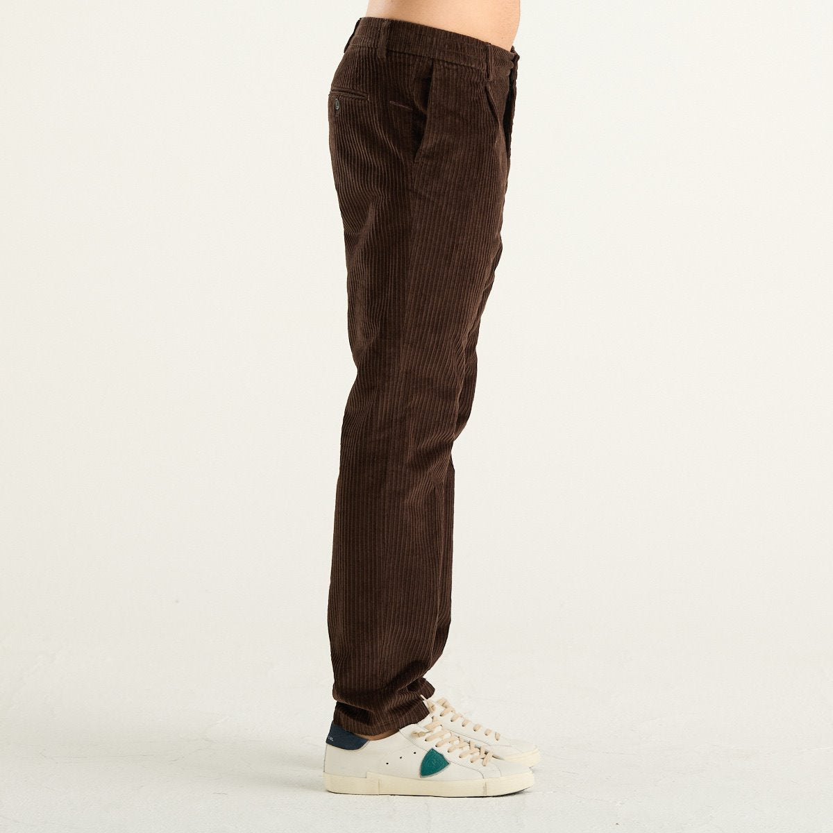 Cruna pantalone uomo Mitte marrone moro in velluto a coste