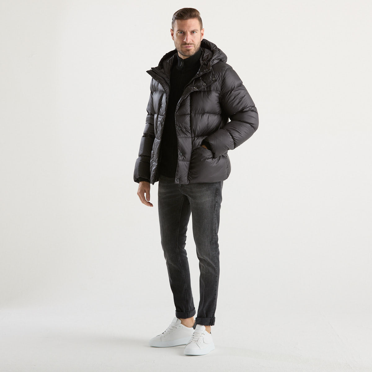 ADD piumino corto imbottito con cappuccio nero