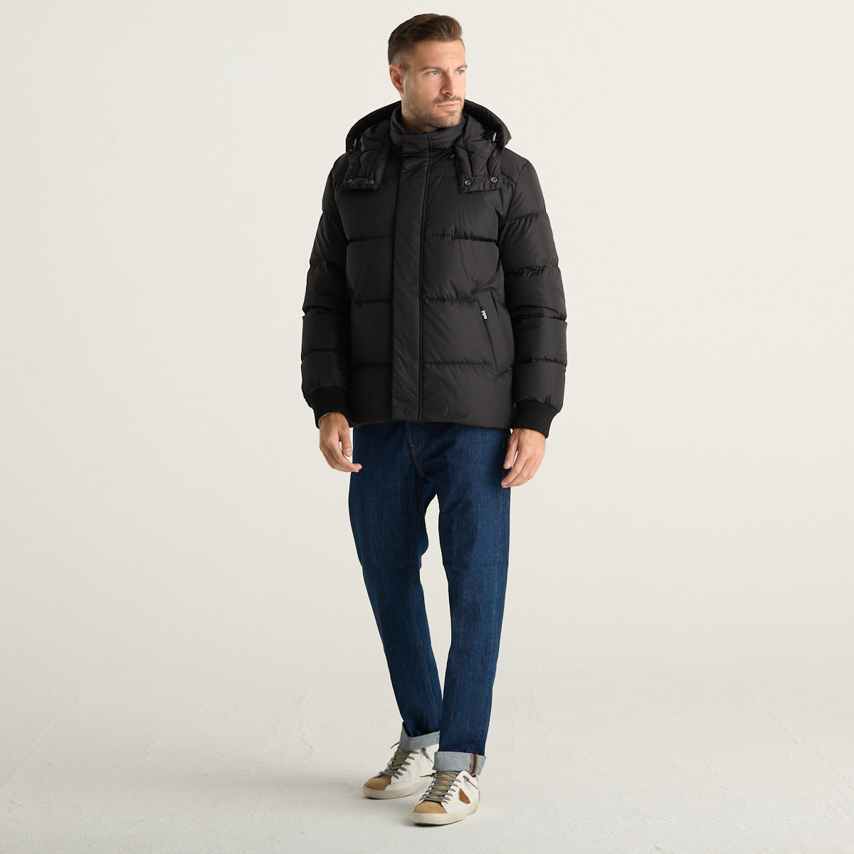 ADD Piumino Uomo Nero con Cappuccio Removibile e Polsini a Coste