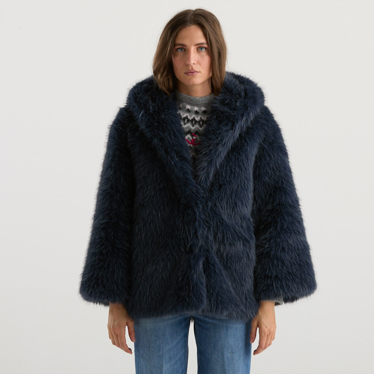 Blanche eco pelliccia con cappuccio blu