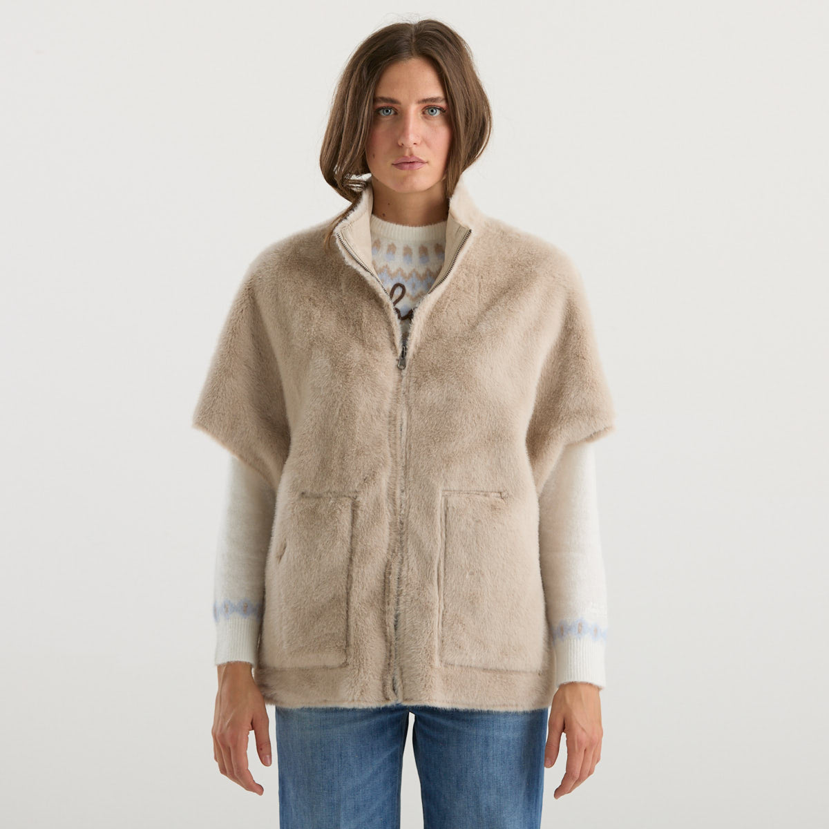 Blanche eco pelliccia smanicata reversibile beige