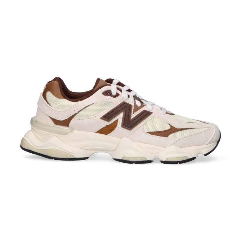 New Balance sneaker 9060 in camoscio panna e marrone