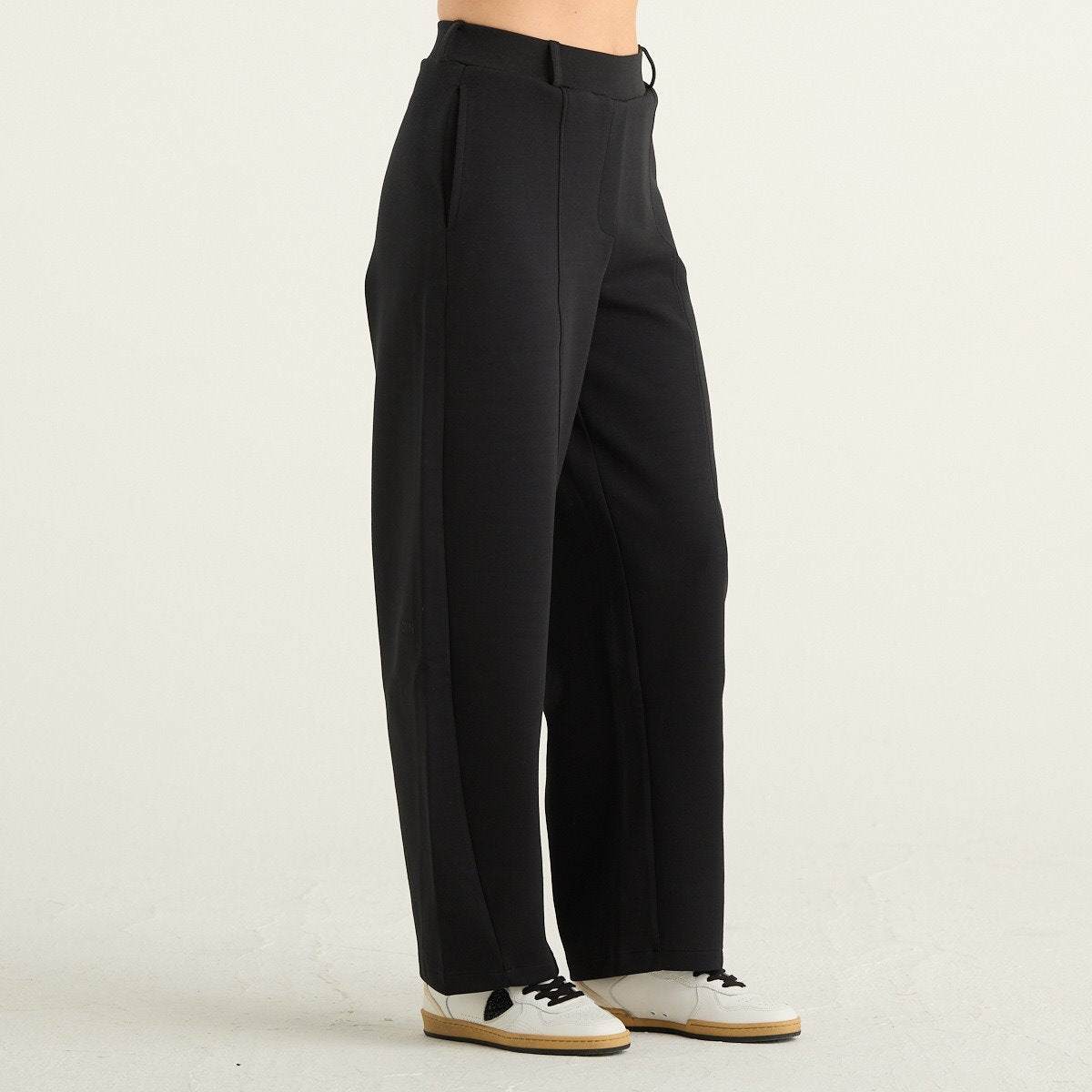 OWN Off With Nature Pantaloni Barrel Donna Neri in Cotone Organico LKP213-000