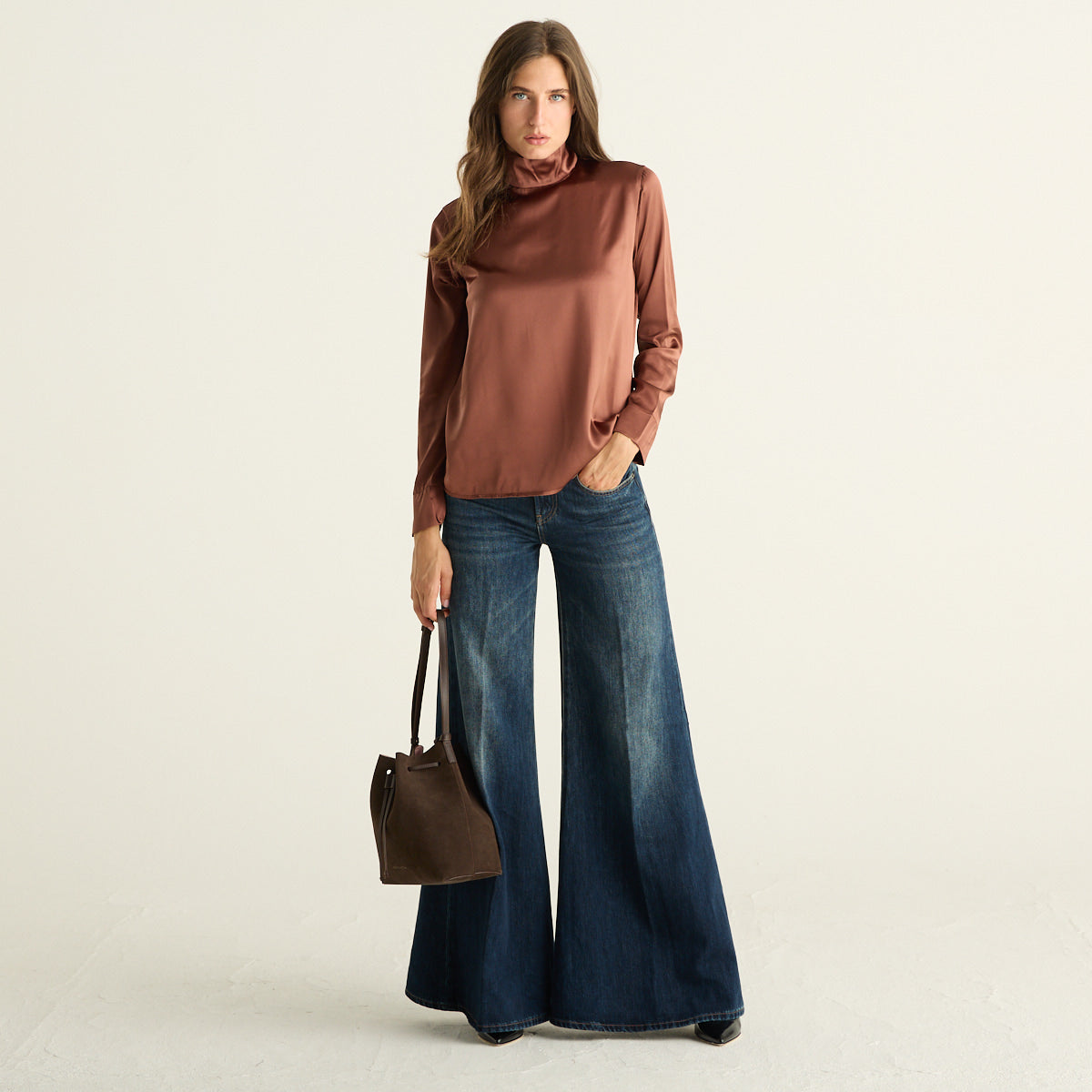 Cruna Eveline Blusa Donna Color Ruggine in Tessuto Satinato con Collo Alto