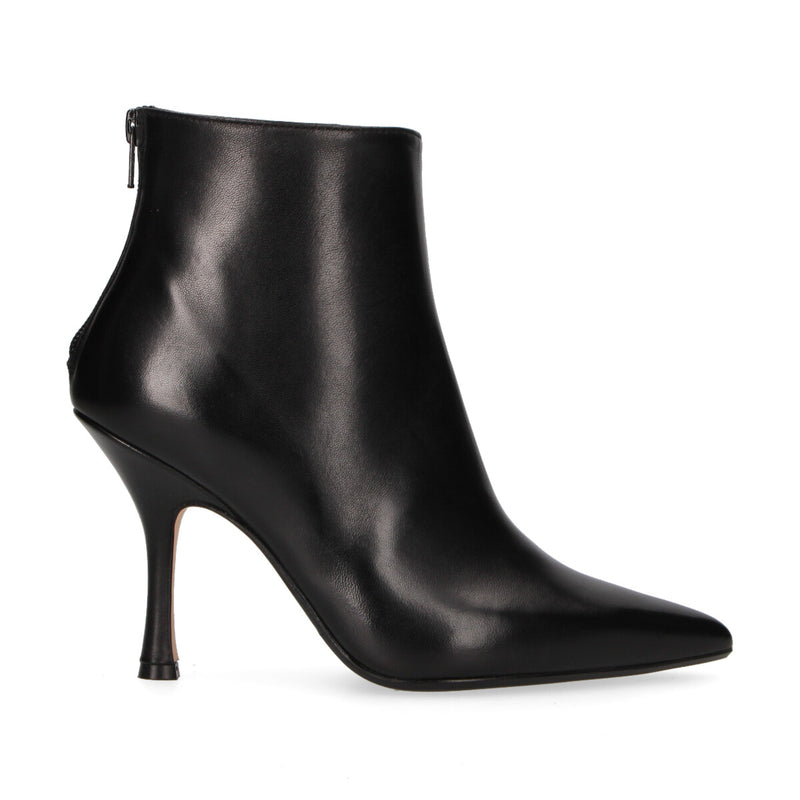 Anna F. tronchetto in pelle nera