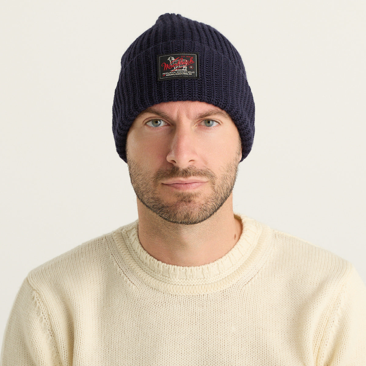 Woolrich Berretto Uomo Blu Navy in Maglia a Costine con Logo