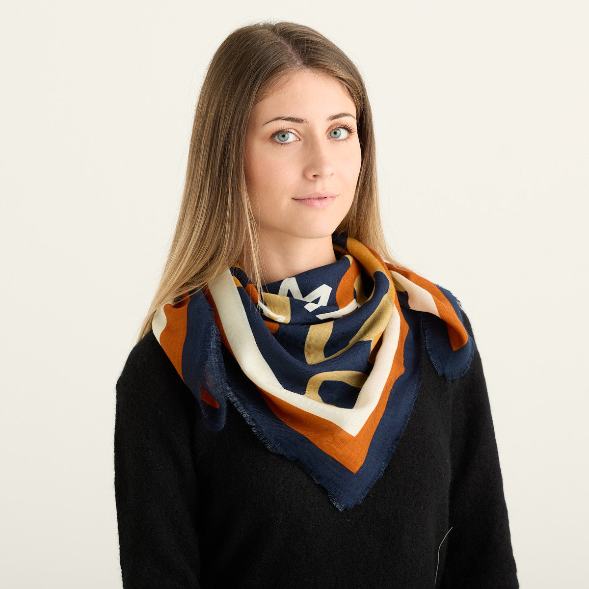 Rue Madam Paris Foulard Blu Navy con Stampa Geometrica