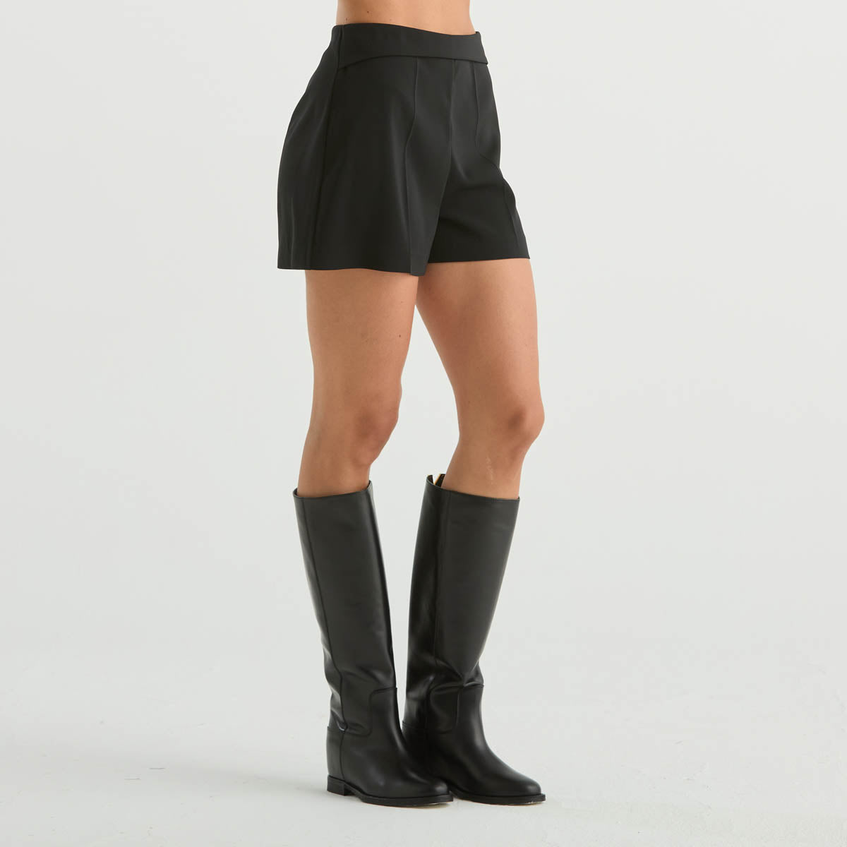 Patrizia Pepe shorts in tessuto nero