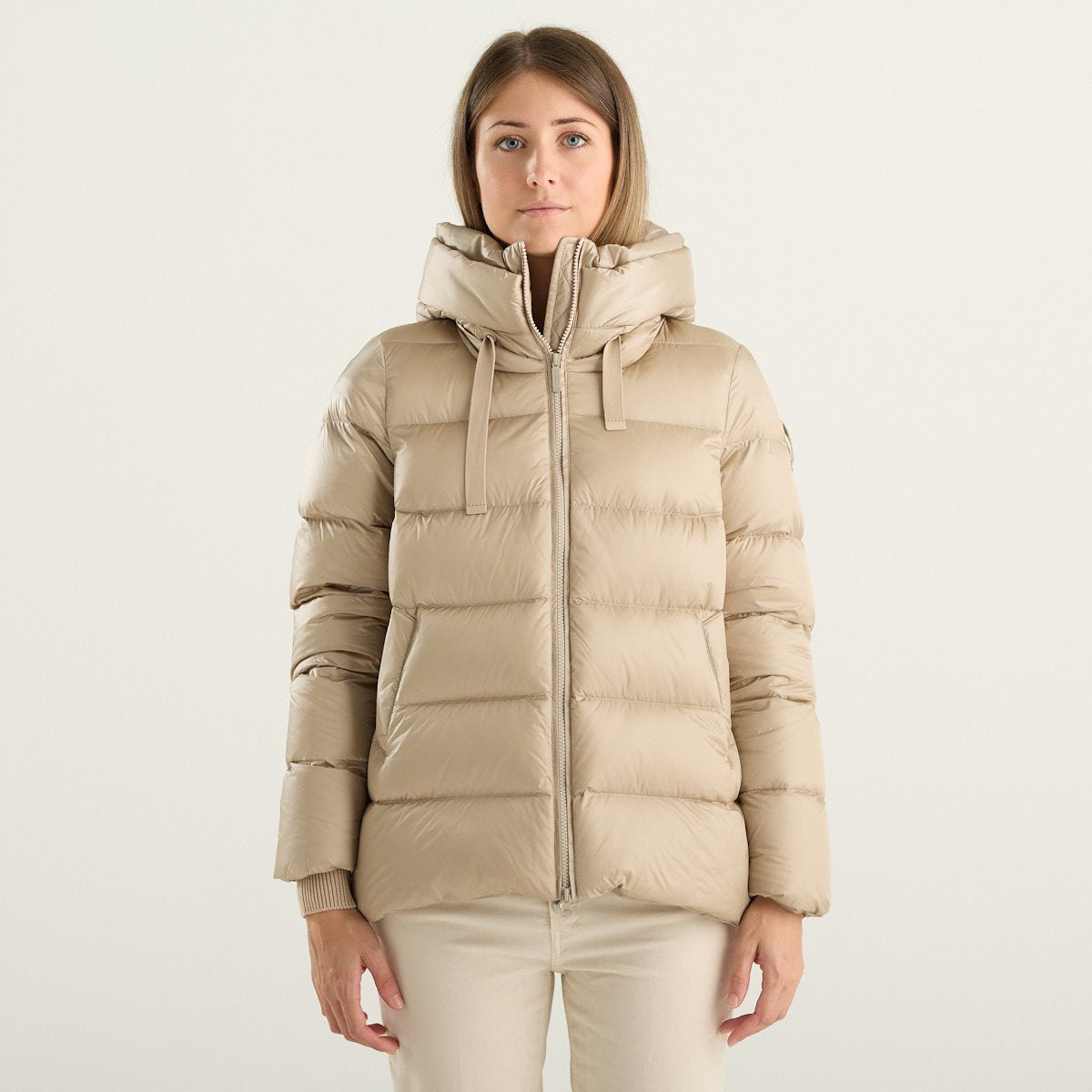 Bomboogie piumino donna Rome beige in nylon lucido con cappuccio