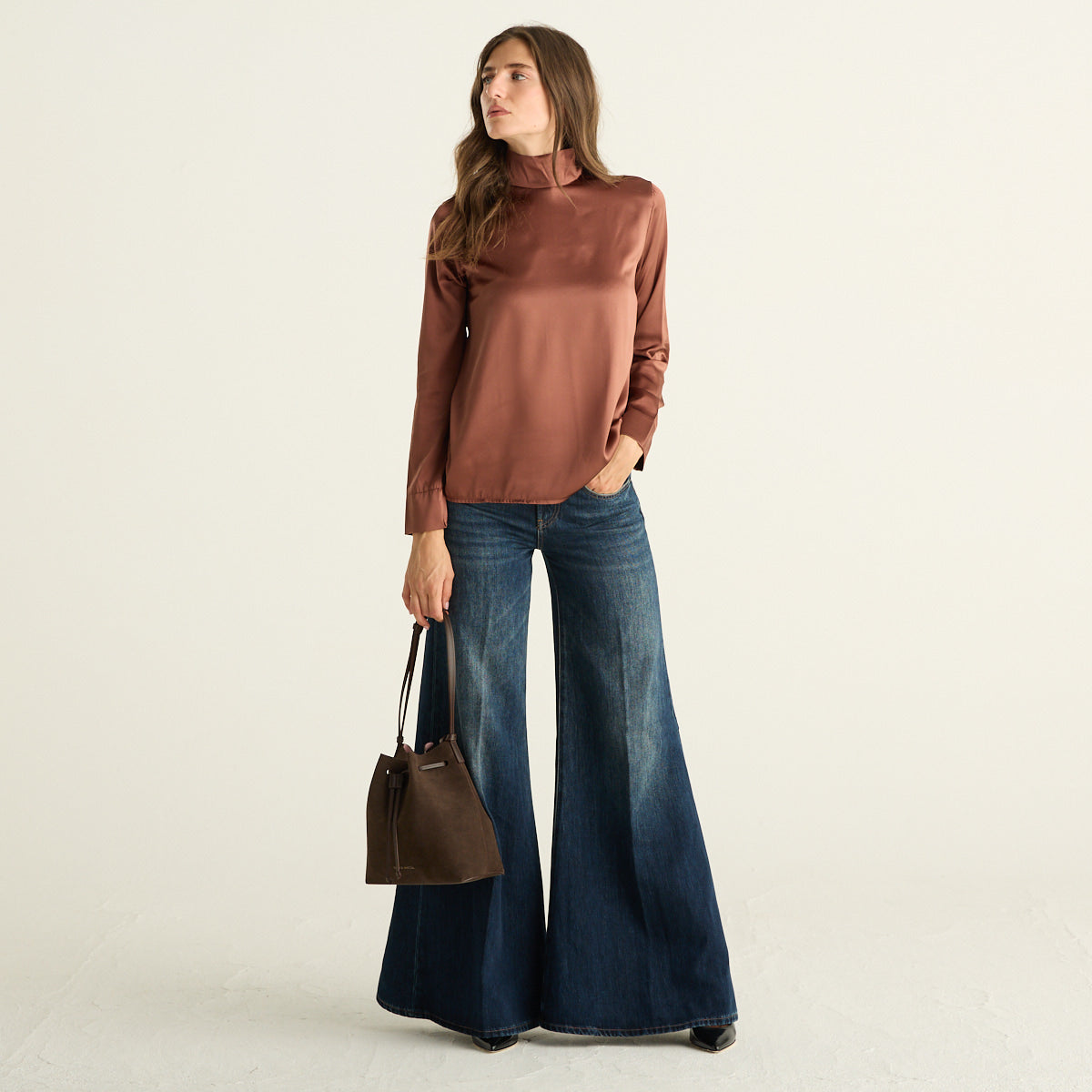 Cruna Eveline Blusa Donna Color Ruggine in Tessuto Satinato con Collo Alto