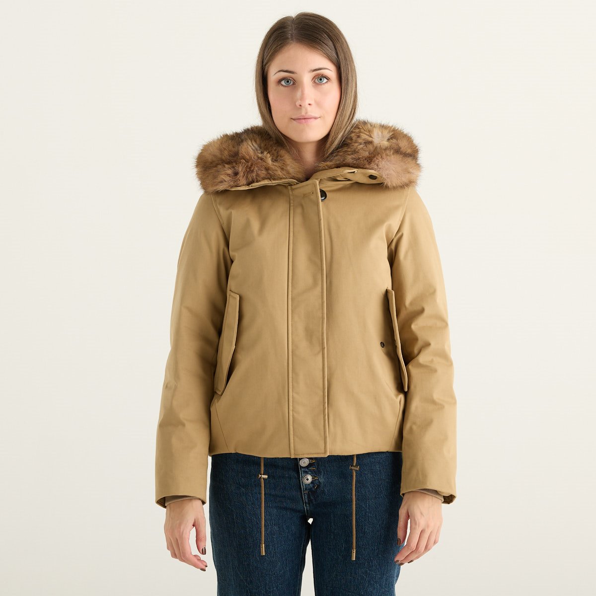 Woolrich Parka Corto Donna Best Cotton Gold Khaki con Cappuccio in Pelliccia Sintetica e Piumino