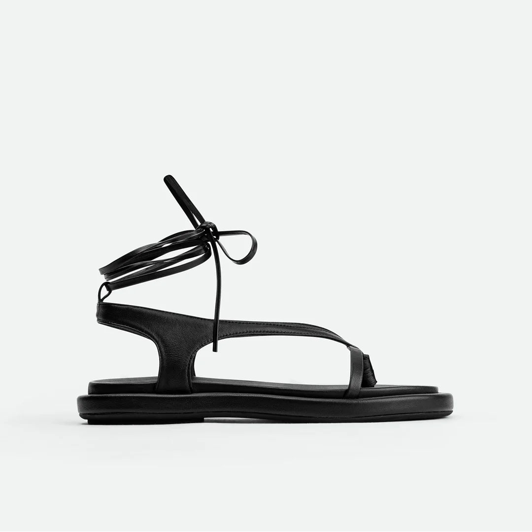 Poeve sandalo Flavia in pelle nera