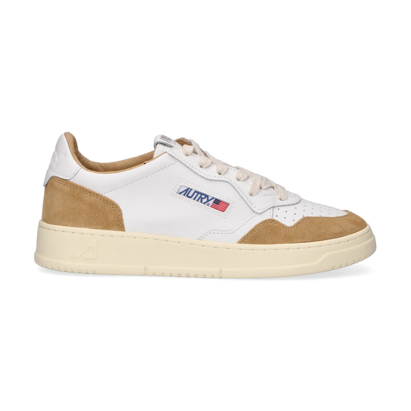 Autry sneaker Medialist Low in camoscio beige