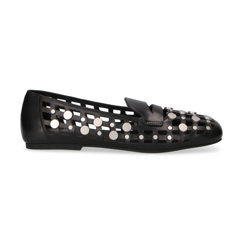 Ash ballerina Bali con borchie pelle nera