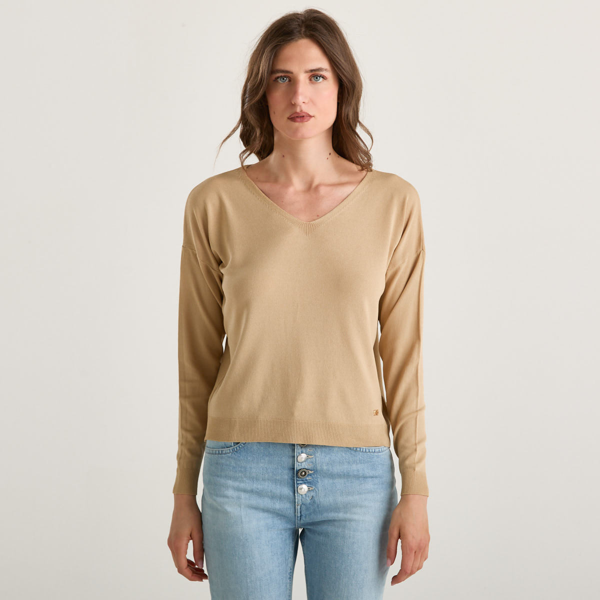 Relish maglioncino scollo a v in tessuto beige
