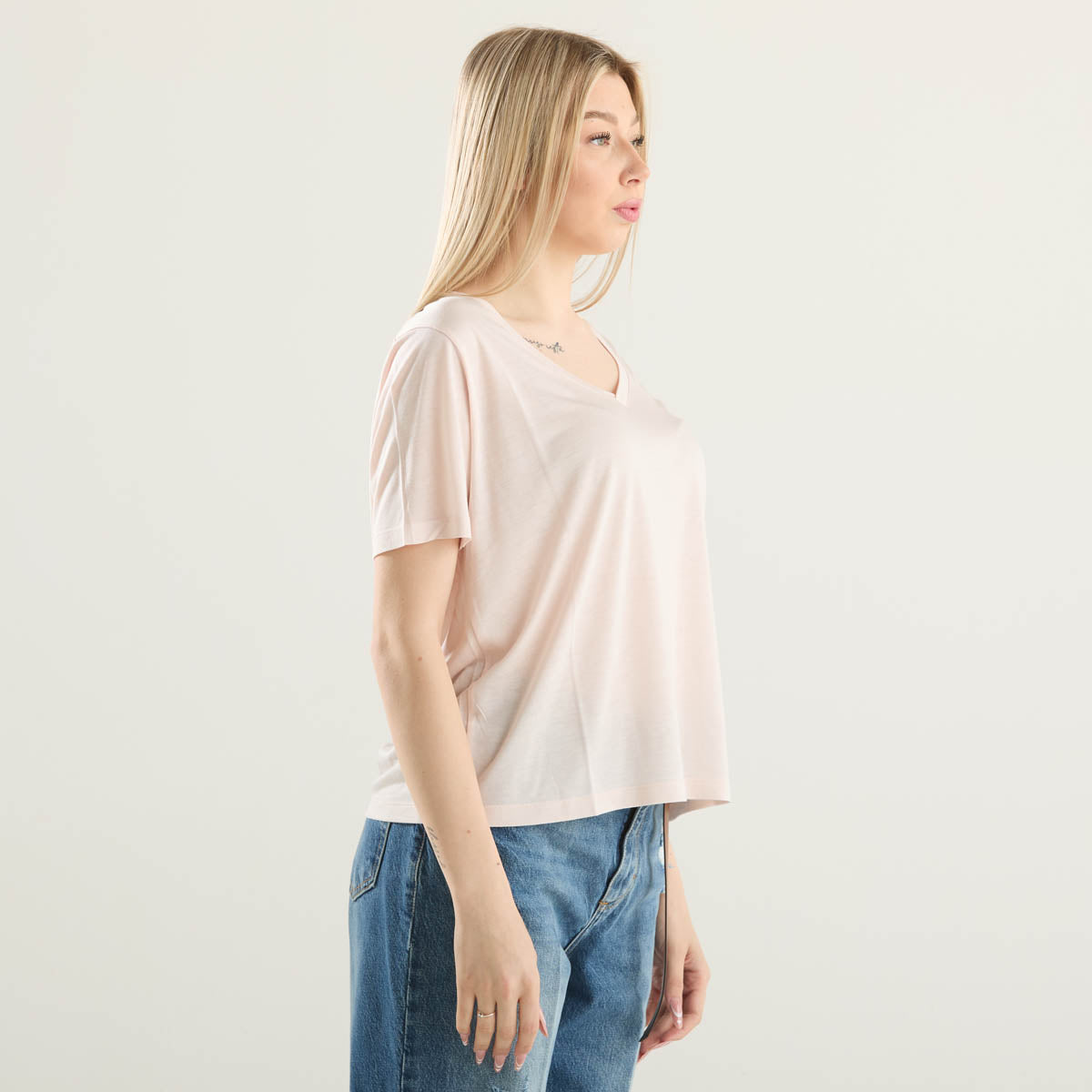 Dondup t-shirt scollo V in tessuto rosa