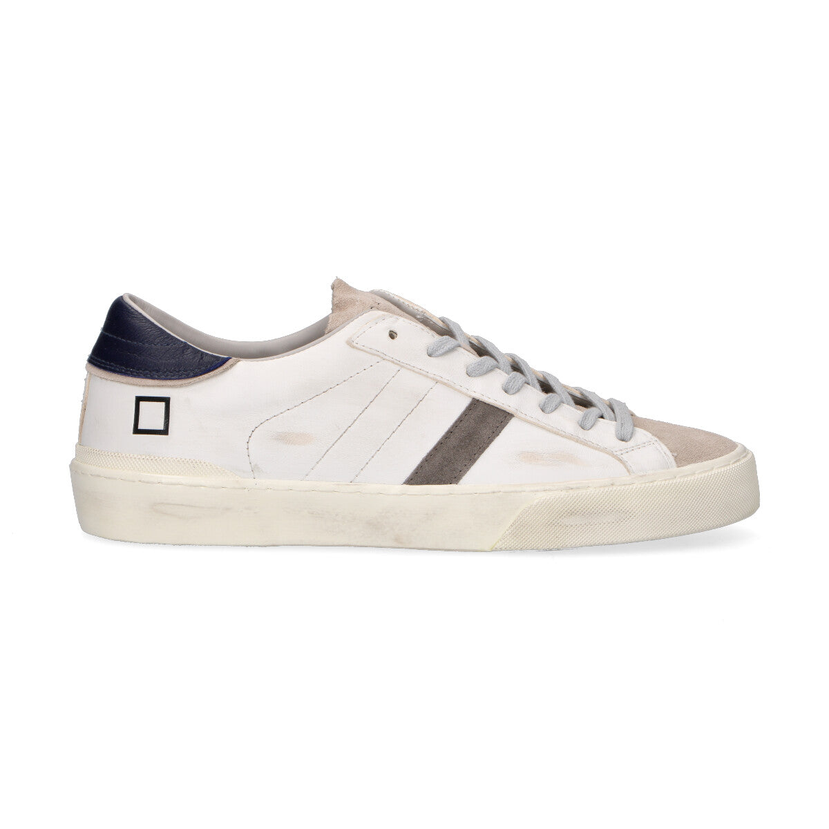 D.A.T.E. sneaker Hill Low effetto used bianca blu