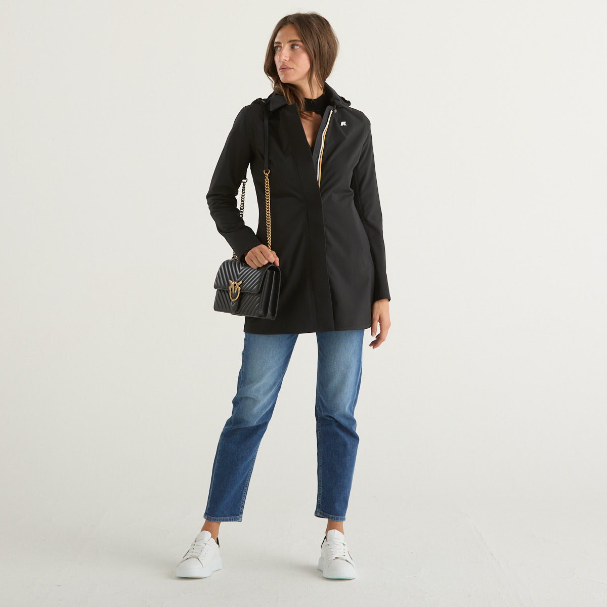 K-way giubbino con cappuccio in tessuto nero