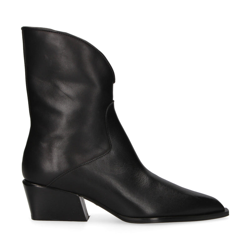 Poeve tronchetto Asiago pelle nera