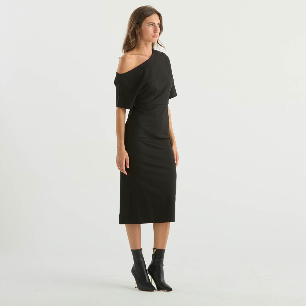 Solotre abito monospalla in tessuto nero