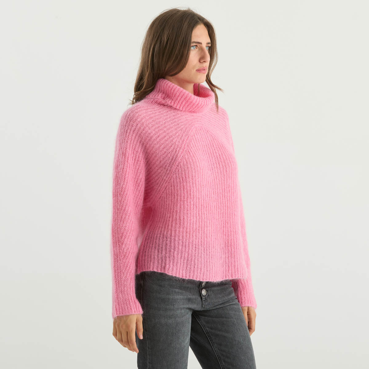 Solotre maglione morbido a collo alto rosa