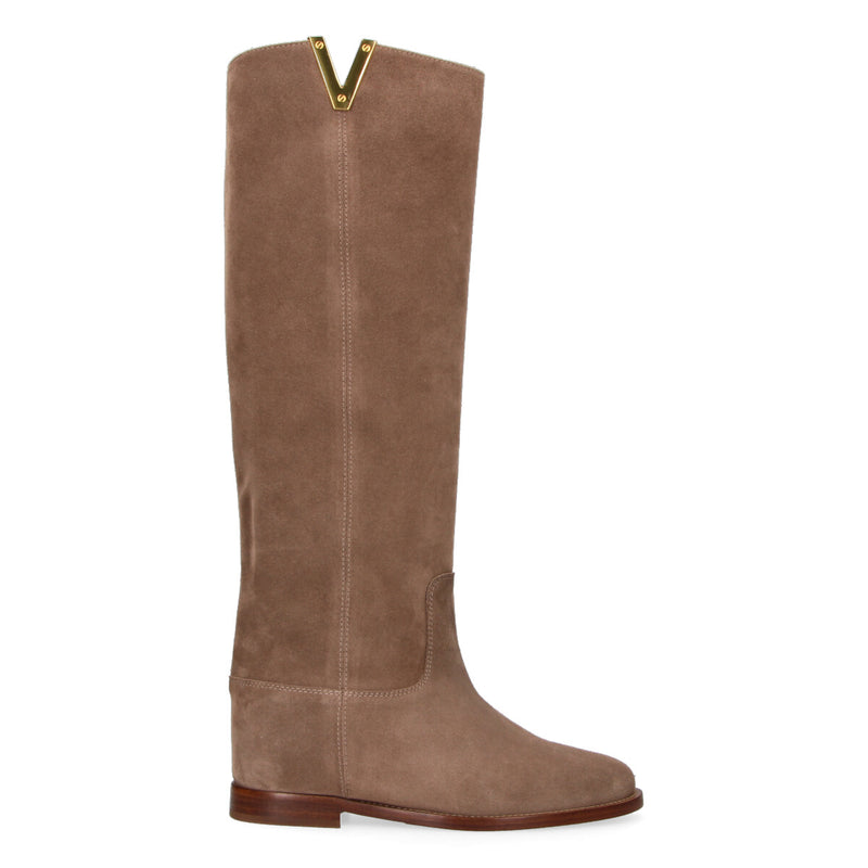 Via Roma 15 stivale V dorata in camoscio tortora