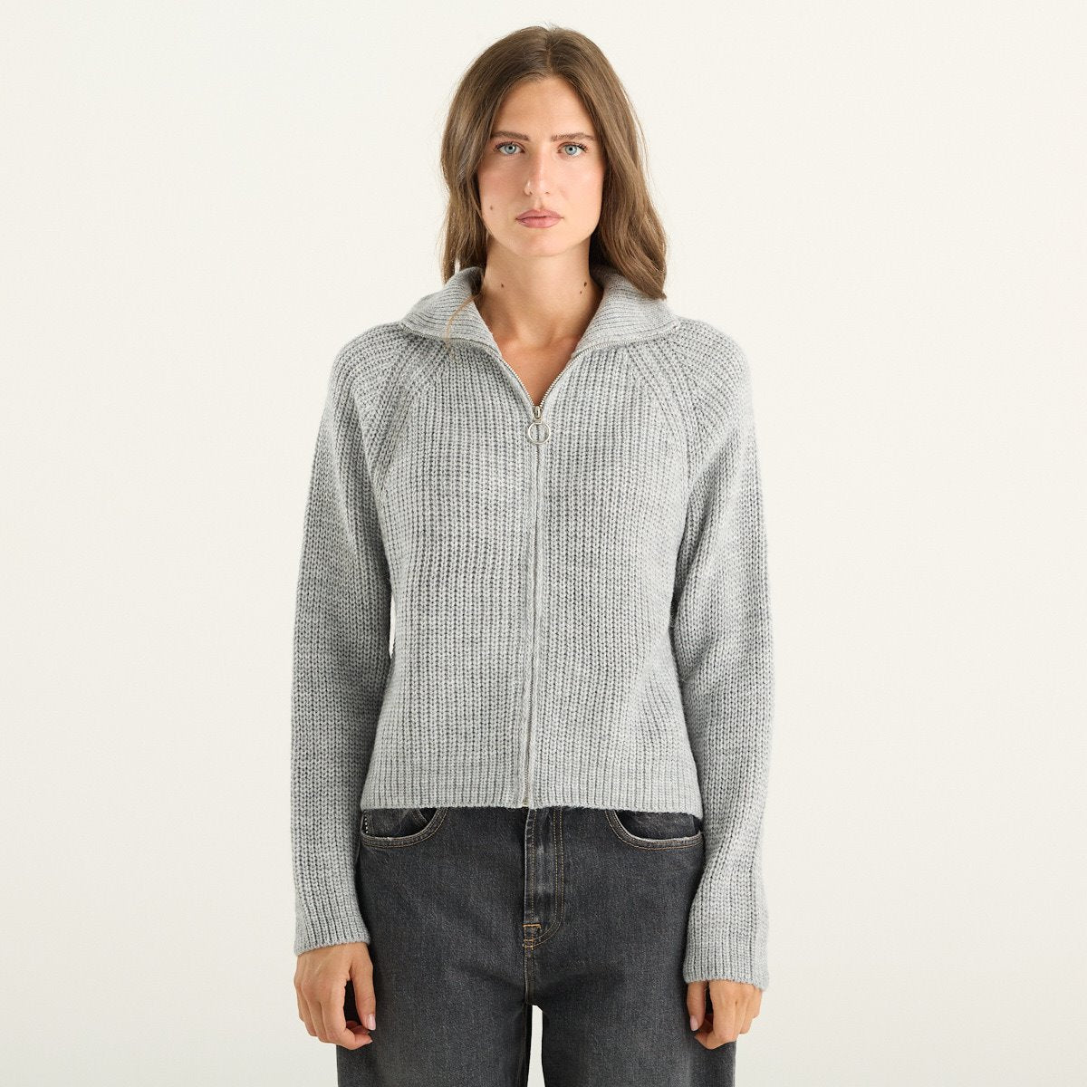 Haveone cardigan donna grigio perla a coste con collo alto e zip