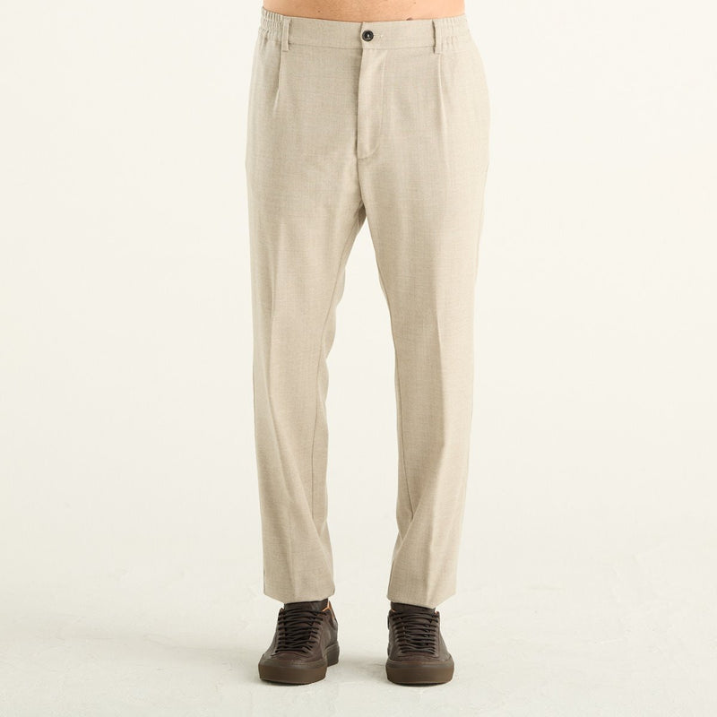 Pantalone uomo beige con pinces e vita elasticizzata