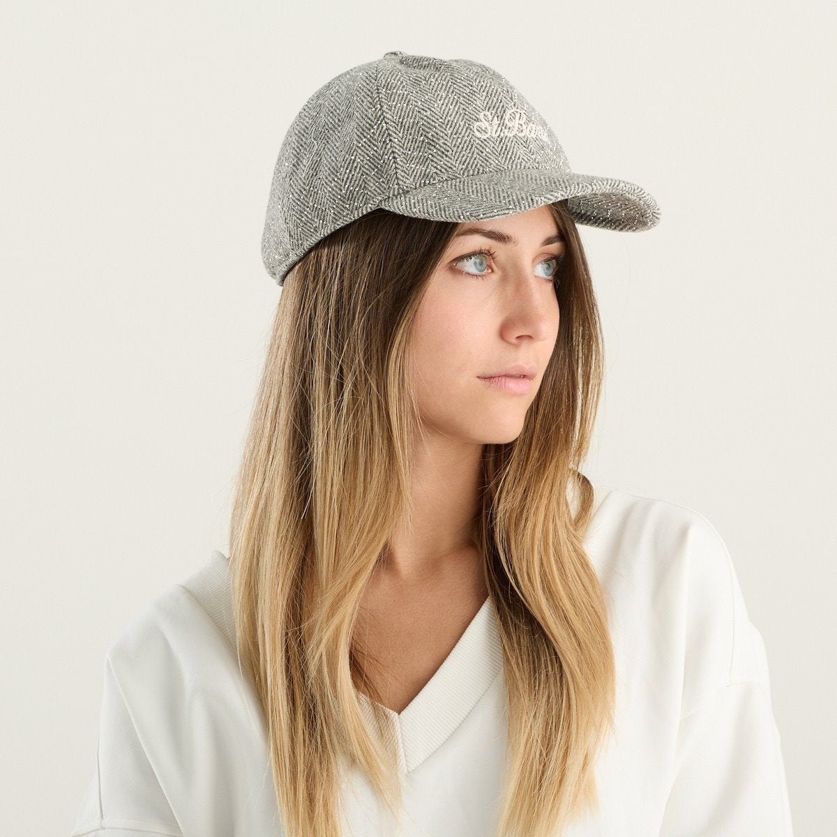 MC2 Saint Barth cappello donna baseball grigio a spina di pesce con dettagli luminosi