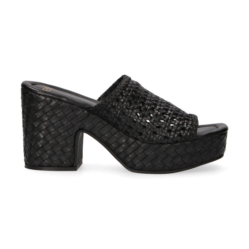 Exè sabot in pelle nera