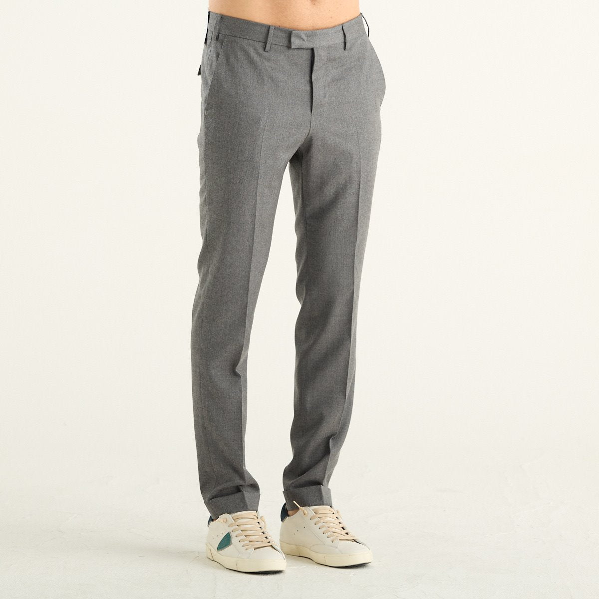 PT Torino pantaloni uomo grigi in flanella di lana stretch con risvolto