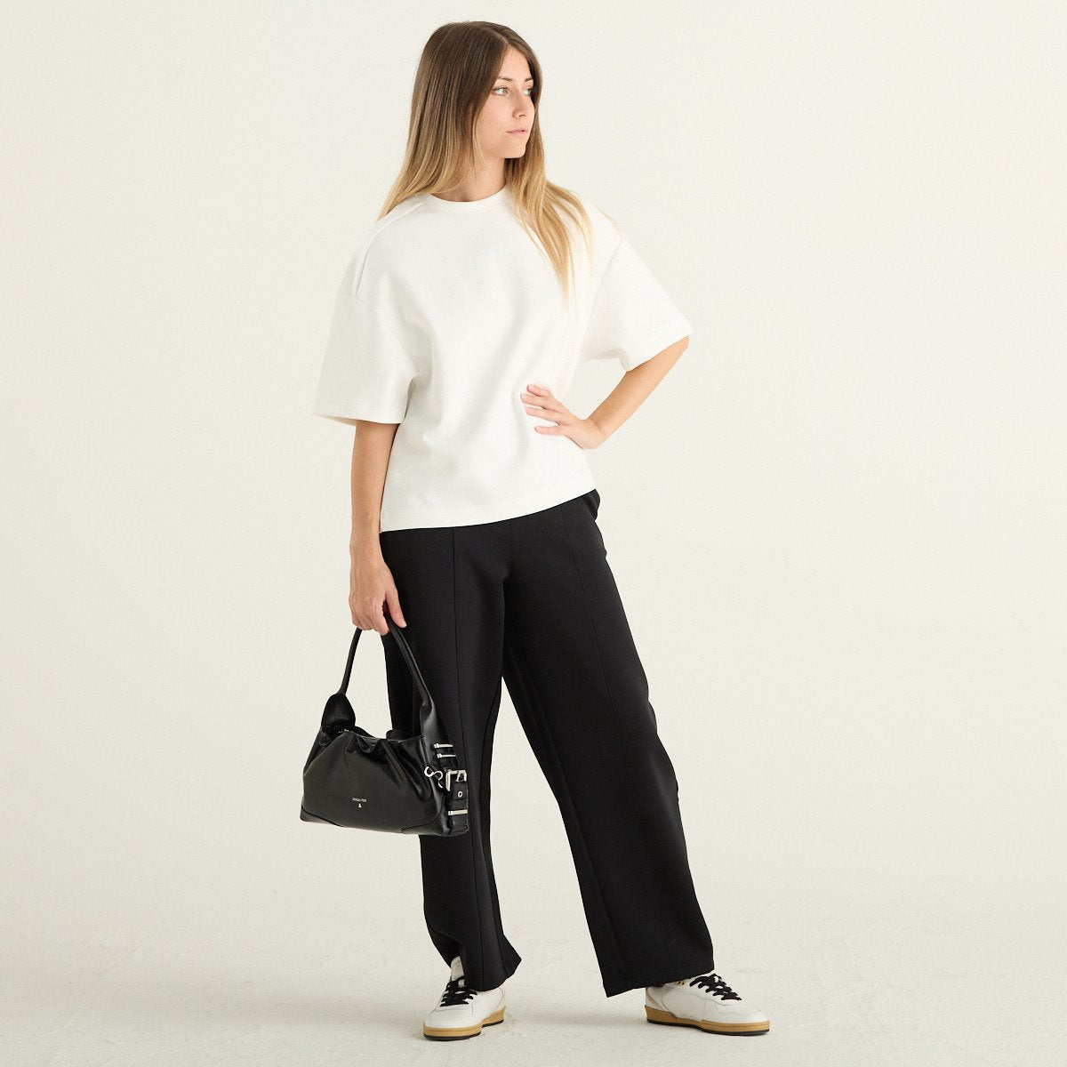 OWN T-shirt donna girocollo loose fit in interlock bianco panna