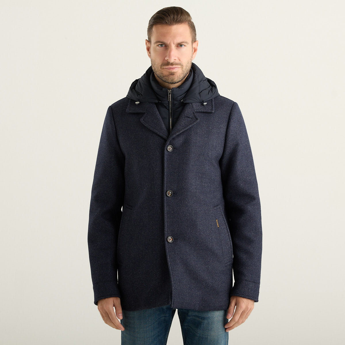 Moorer Cappotto Uomo Blu Navy con Pettorina Imbottita, Cappuccio e Chiusura a Bottoni