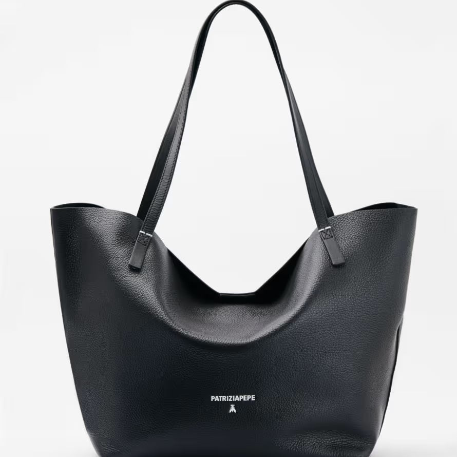Patrizia Pepe borsa shopping Never Complete in pelle martellata nera