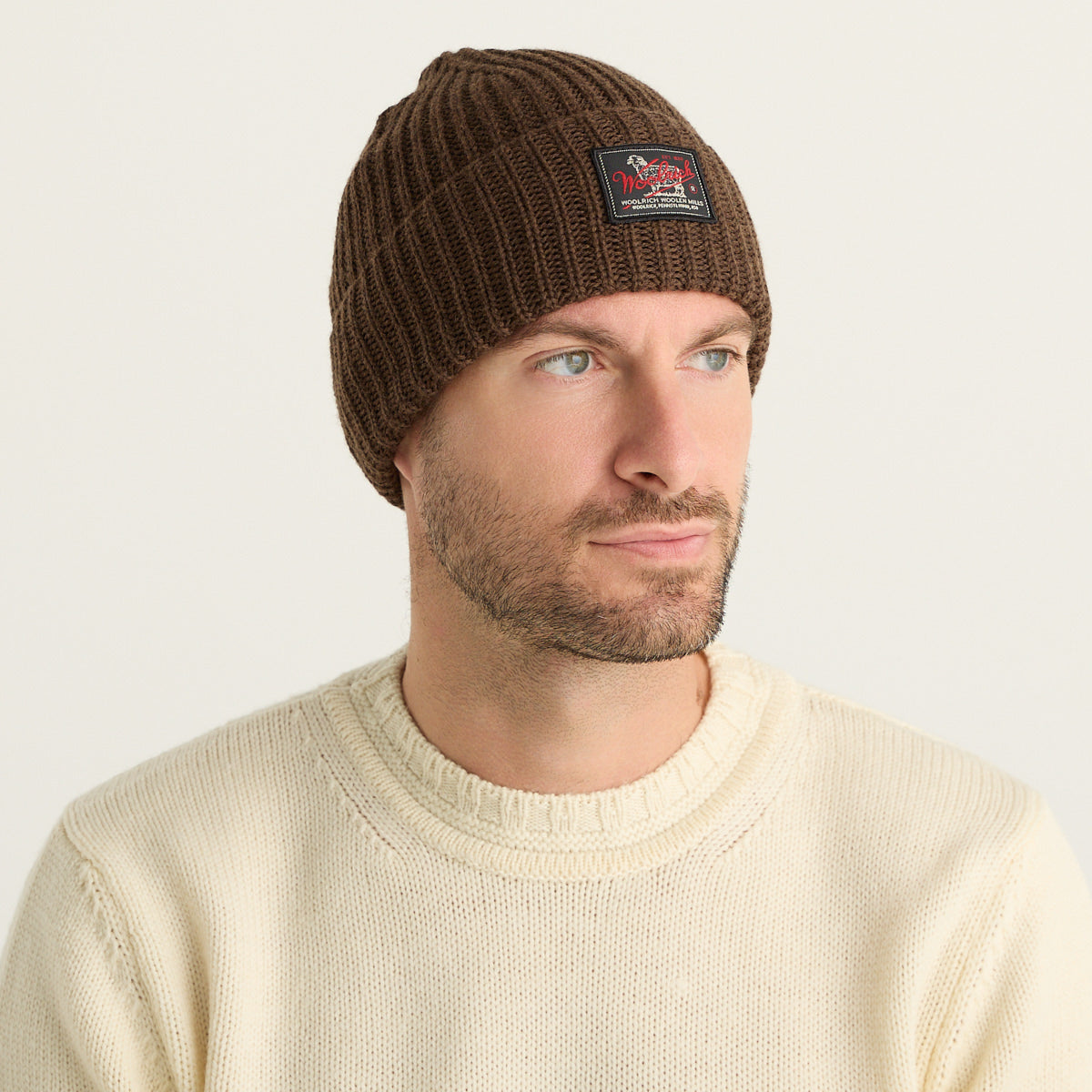 Woolrich Berretto Uomo WM Patch Beanie Marrone in Lana Vergine con Logo