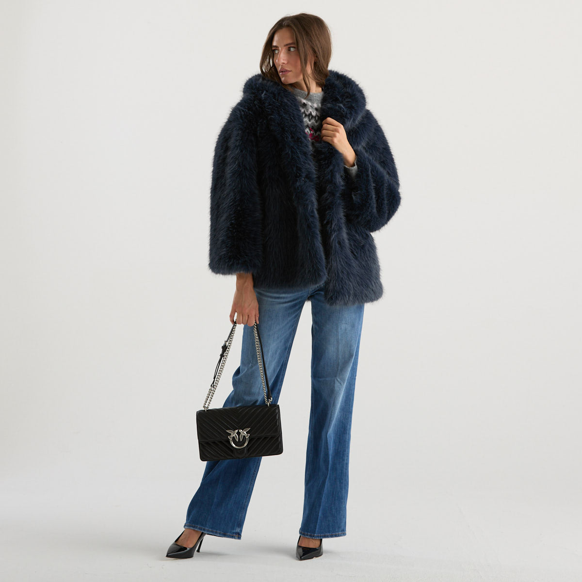 Blanche eco pelliccia con cappuccio blu