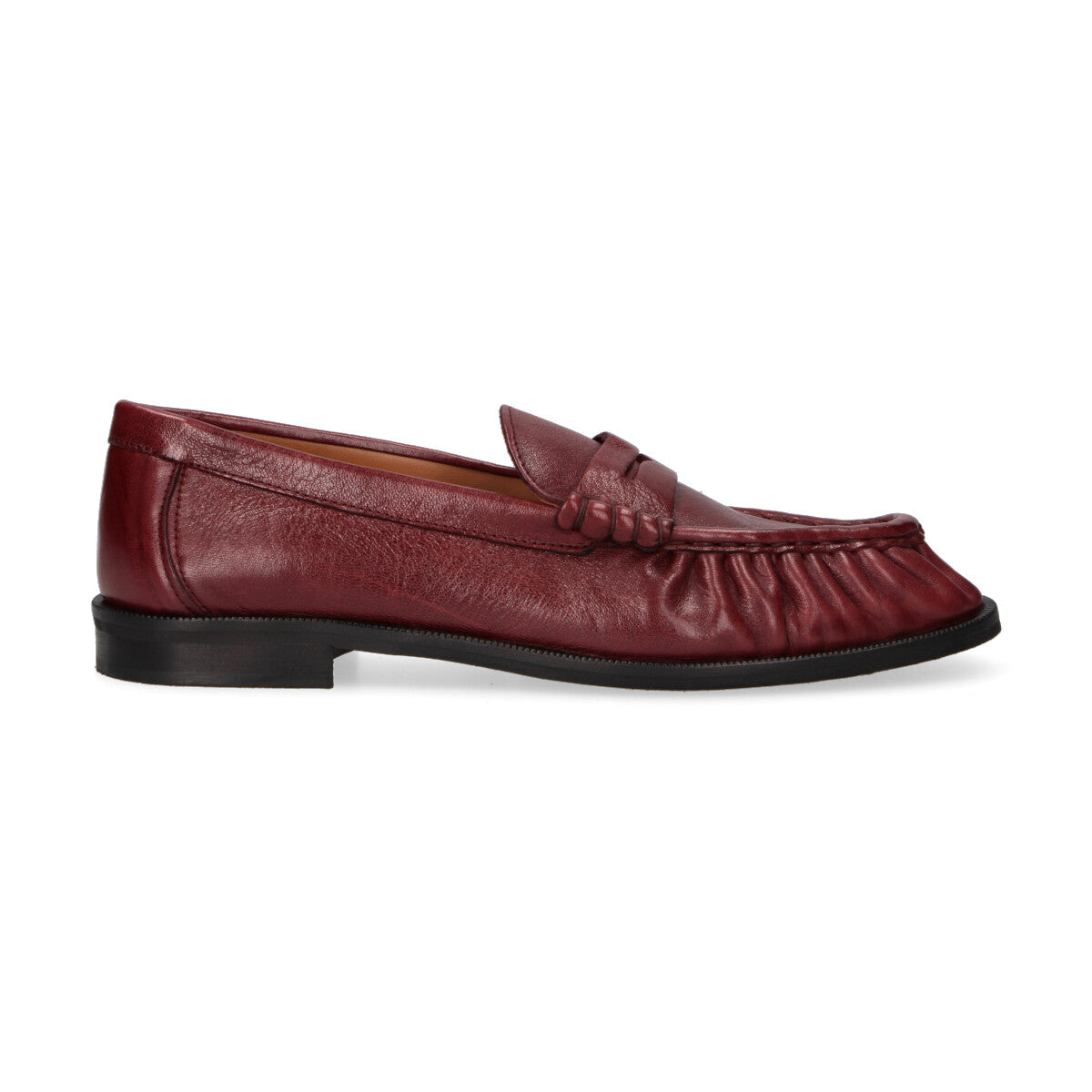 Julie Dee mocassino in pelle bordeaux con ruches