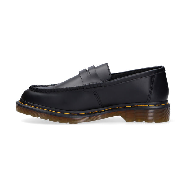 Dr Martens mocassino Penton smooth nero