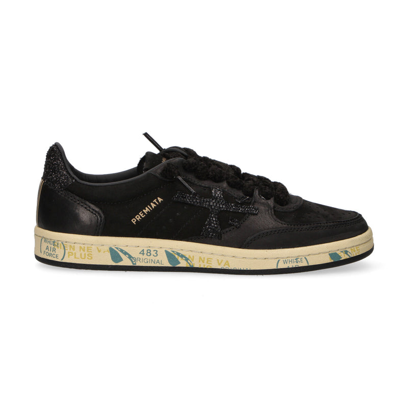 Premiata sneaker Bsktclayd in camoscio nera