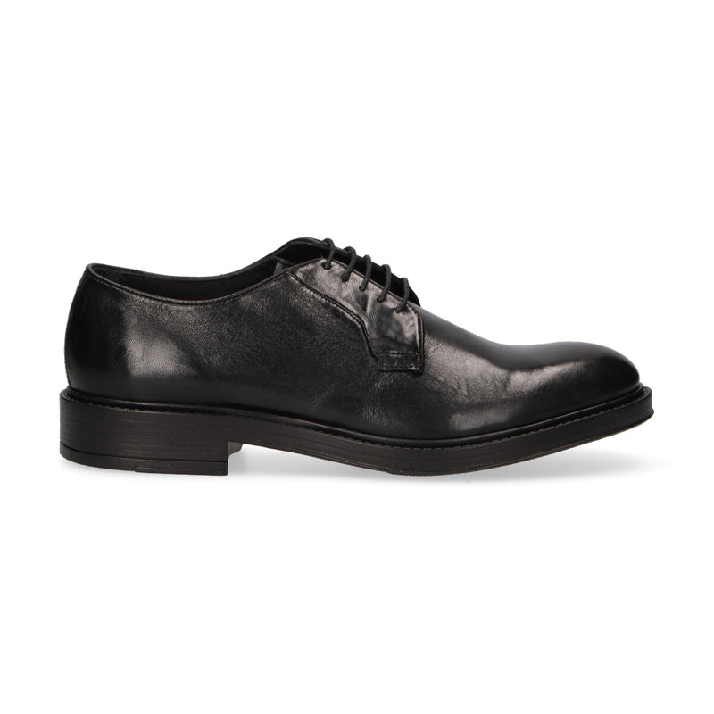 Pawelk's stringata in pelle nera