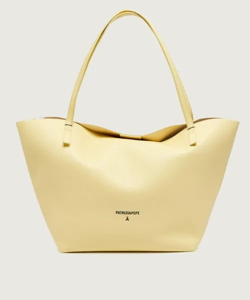 Patrizia Pepe borsa Shopping Never Complete in pelle martellata gialla