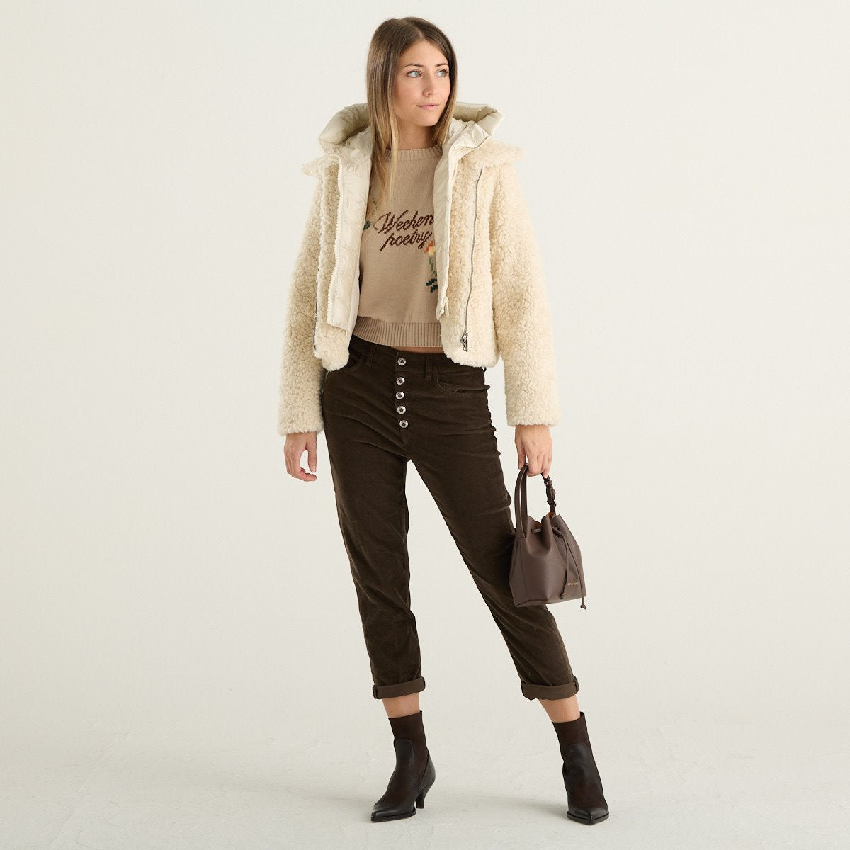 Bomboogie giacca donna corta effetto agnellino panna con cappuccio