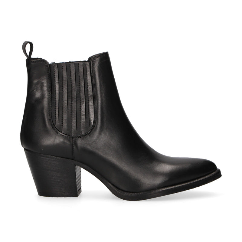 Niche tronchetto Boston in pelle nero