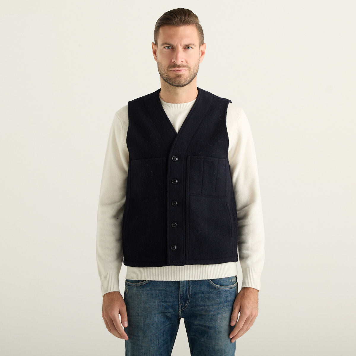 Filson Mackinaw Wool Vest Gilet Uomo Blu Navy in Lana Vergine con Bottoni e Tasche