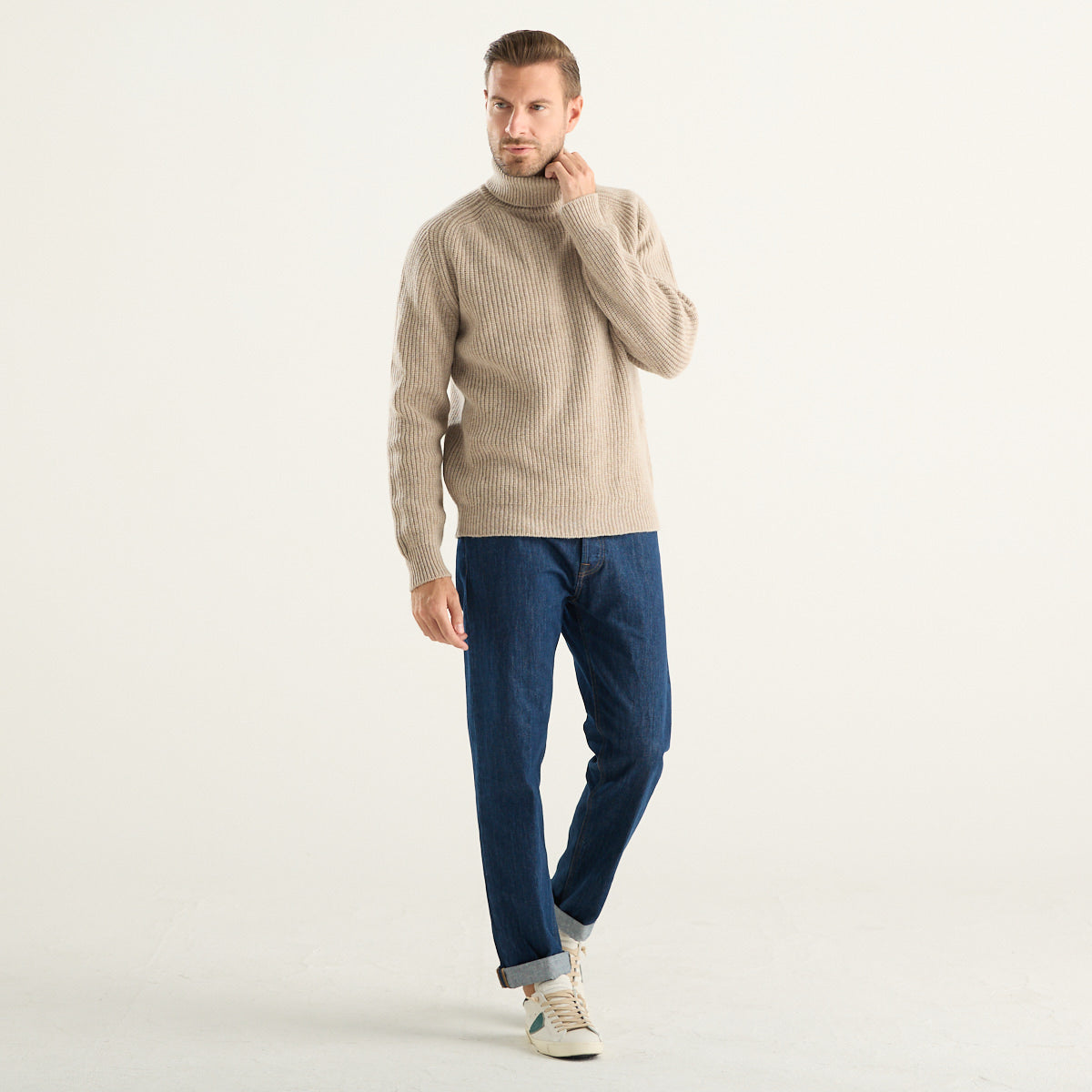 Cruna – Maglione dolcevita Ginza in lana merino beige