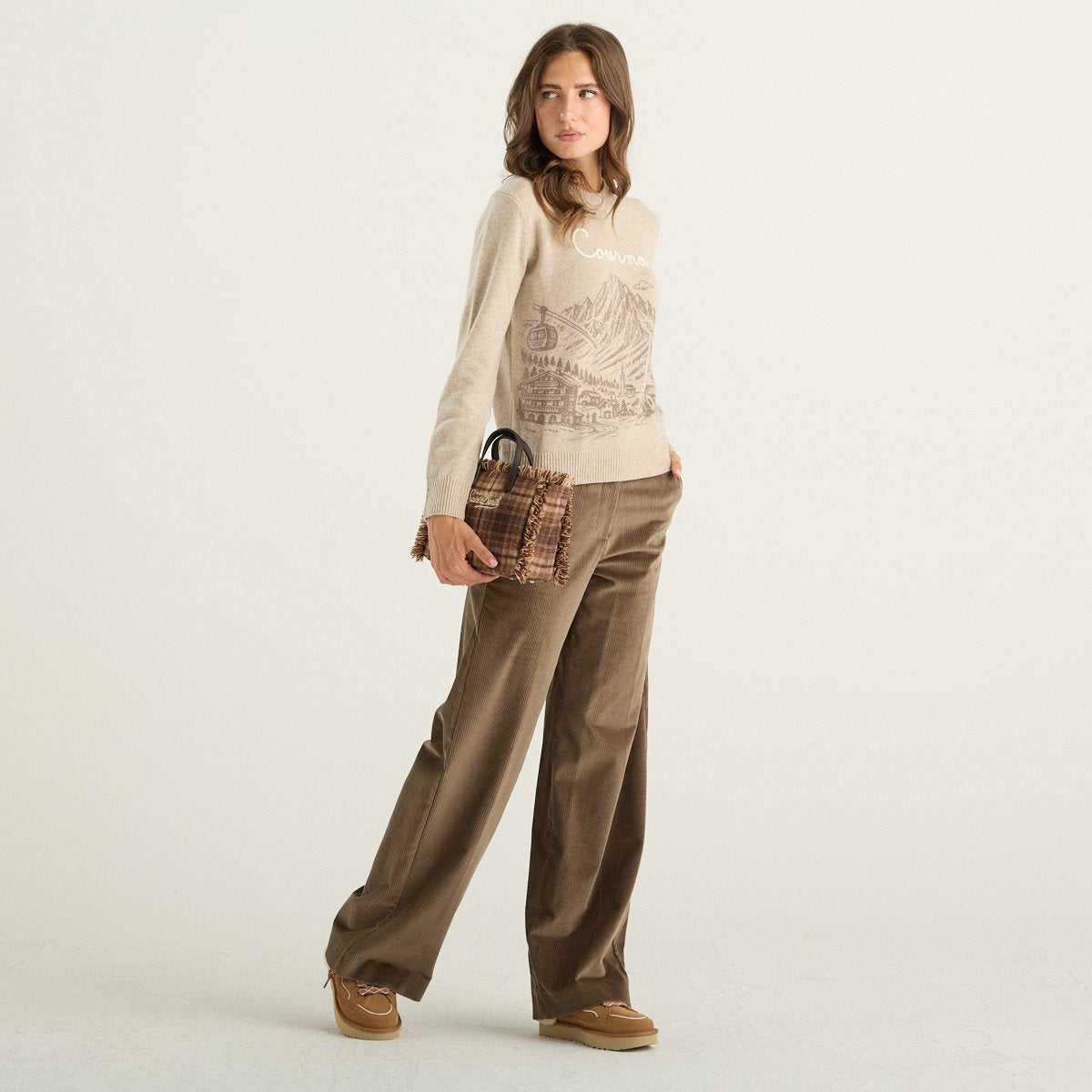 MC2 Saint Barth maglia donna New Queen beige con stampa e ricamo Courmayeur