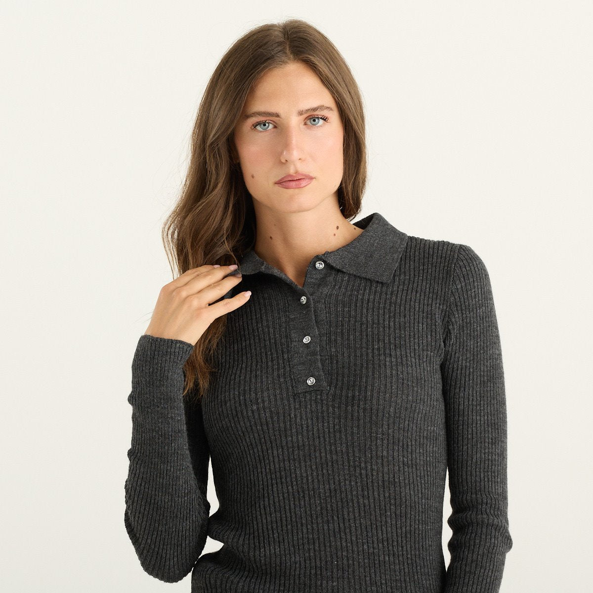 Haveone polo donna grigio antracite a coste con bottoni strass