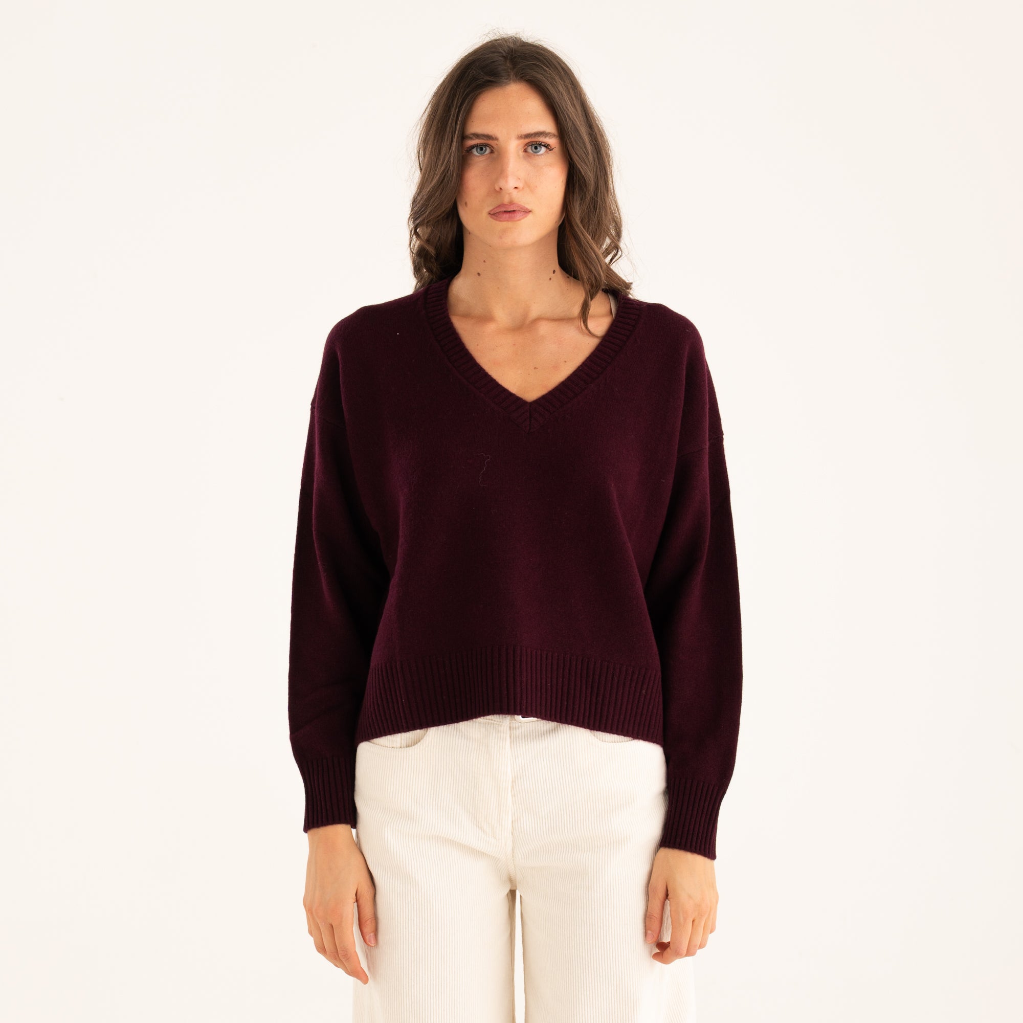 Souvenir maglione scollato a v bordeaux