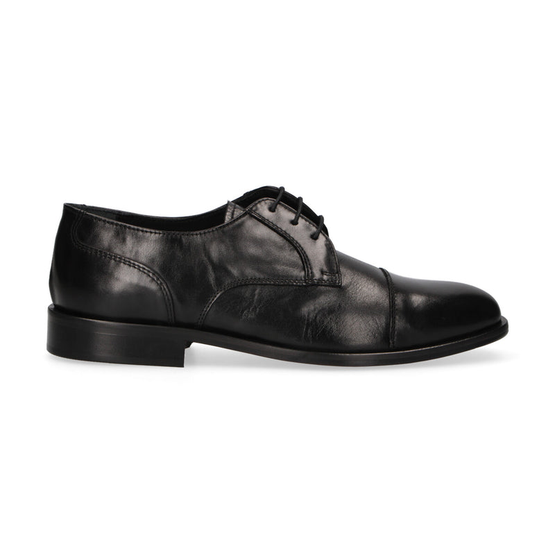 Pawelk's stringata in pelle nera