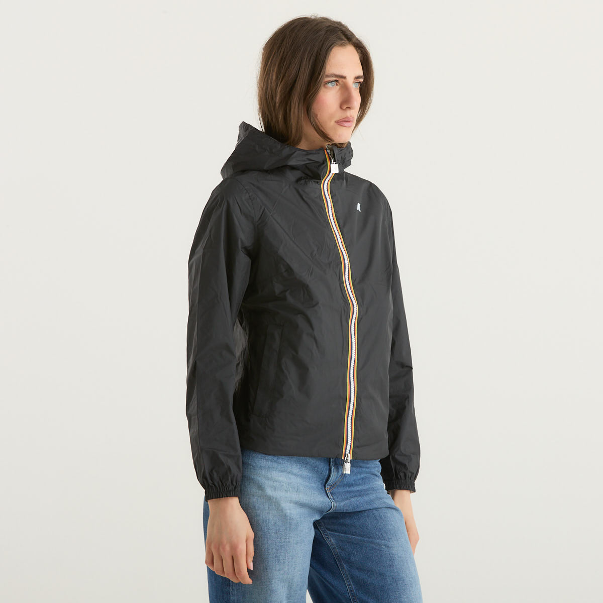 K-Way giubbino corto leggero con cappuccio nero